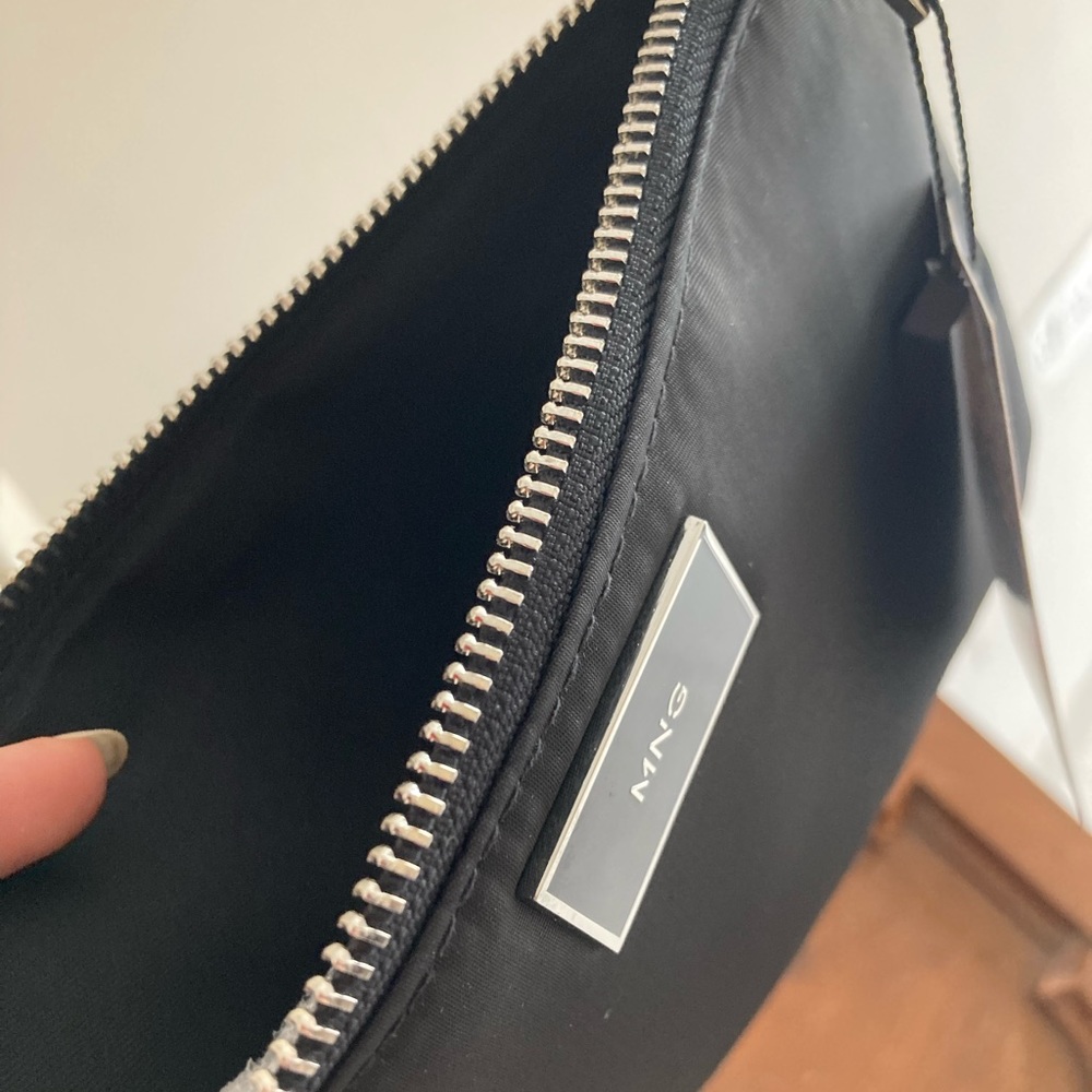 Mango Travel Kit - Picture 3 of 4